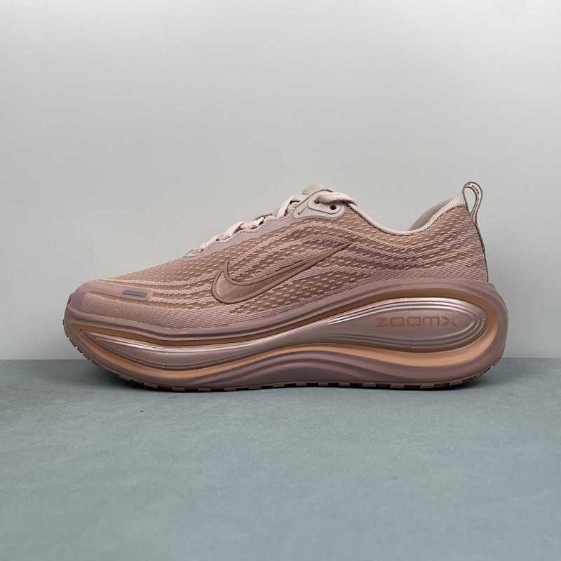 R Nike Zoom Vomero PLUS HV8154-601 35 36 36 5 37 5 38 38 5 39 40 40 5 41
